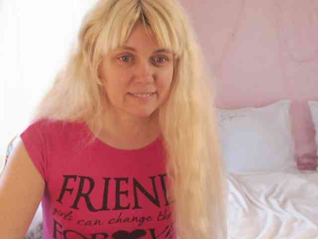 YoungMistress webcam