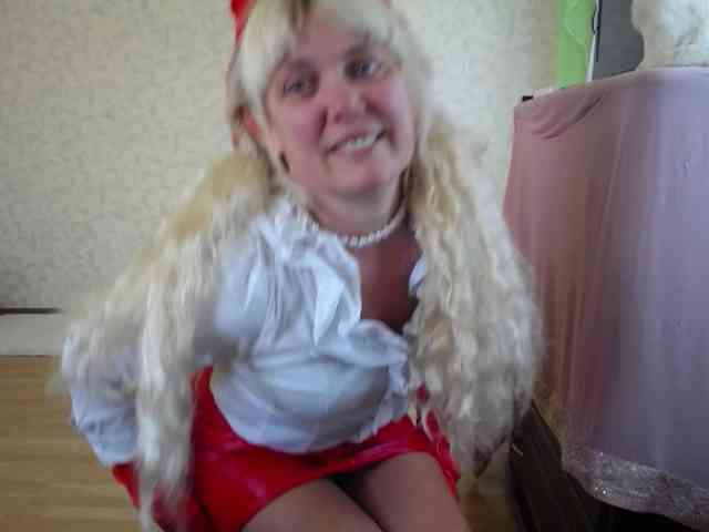 YoungMistress webcam