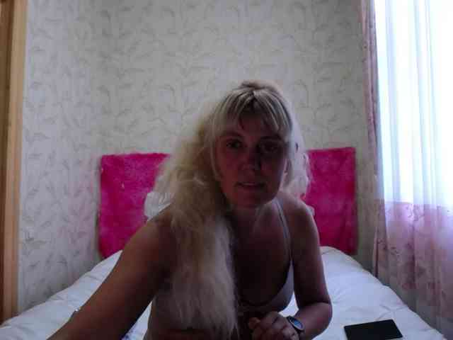 YoungMistress webcam
