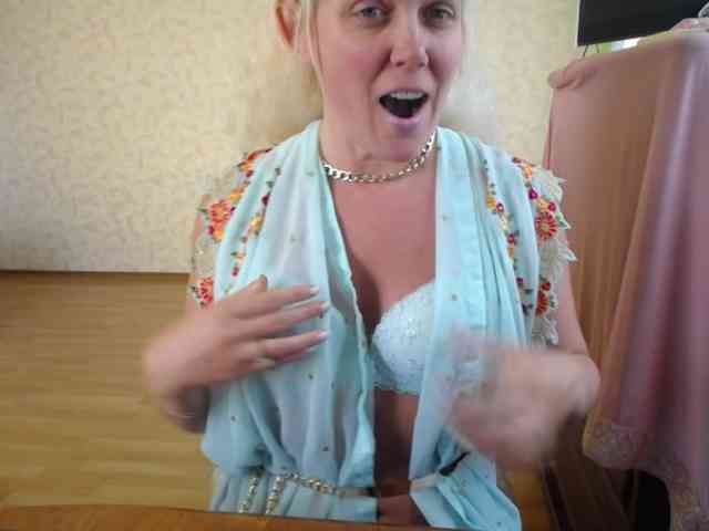 YoungMistress webcam