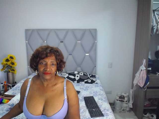 matureflirt69 live sex show