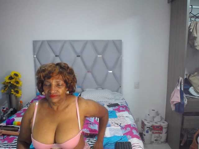 matureflirt69 webcam bongacams model stream image