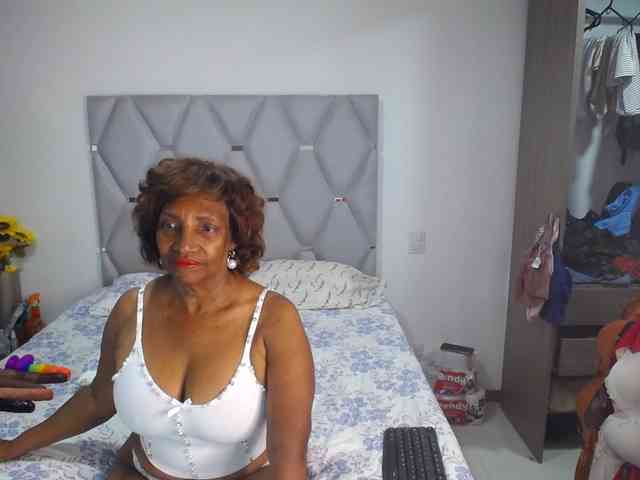 matureflirt69 webcam