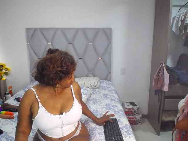 matureflirt69 webcam