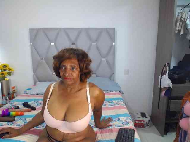 matureflirt69 webcam
