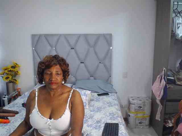matureflirt69 webcam