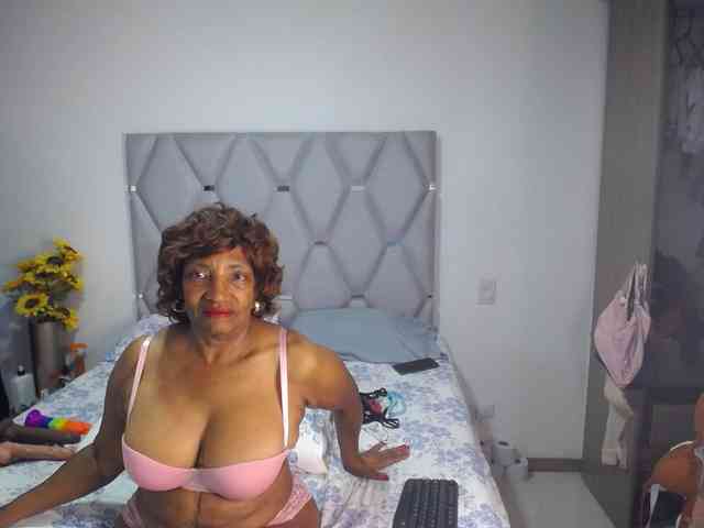 matureflirt69 webcam