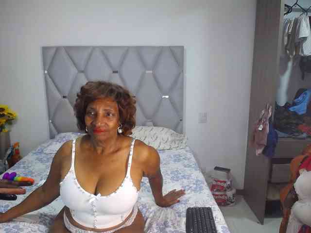 matureflirt69 webcam