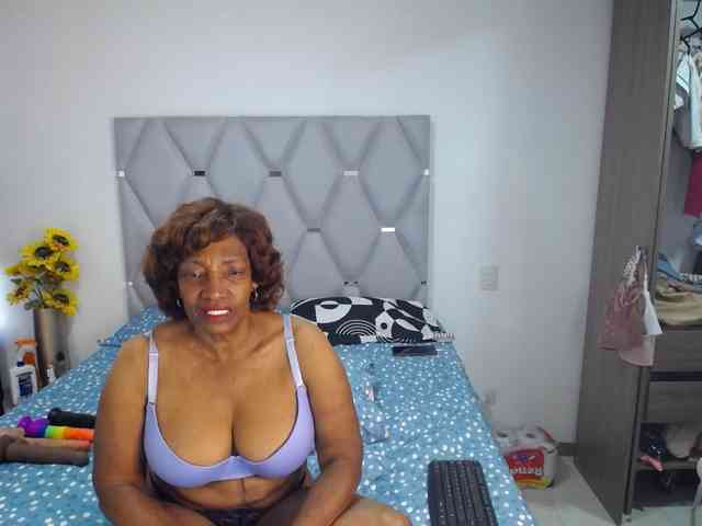 matureflirt69 webcam