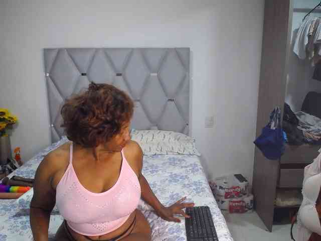 matureflirt69 webcam