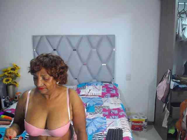 matureflirt69 webcam