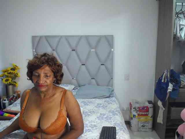 matureflirt69 webcam
