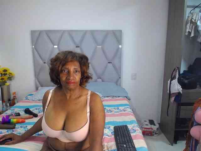 matureflirt69 webcam