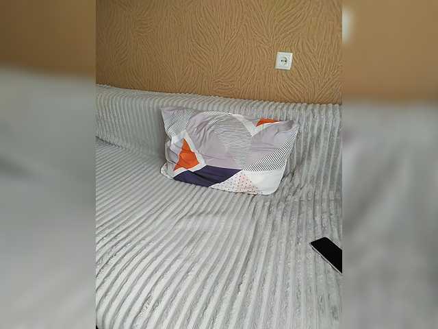 prettyKris's BongaCams show and profile