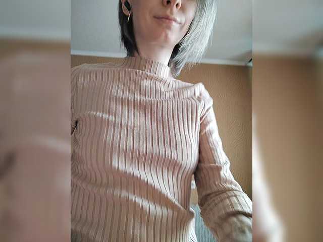 prettyKris's BongaCams show and profile