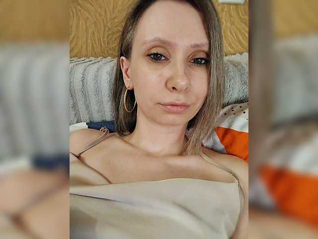 prettyKris's BongaCams show and profile