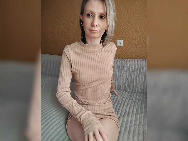 prettyKris's BongaCams show and profile