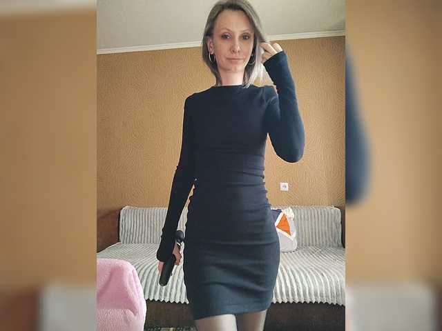 prettyKris's BongaCams show and profile