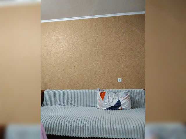 prettyKris's BongaCams show and profile