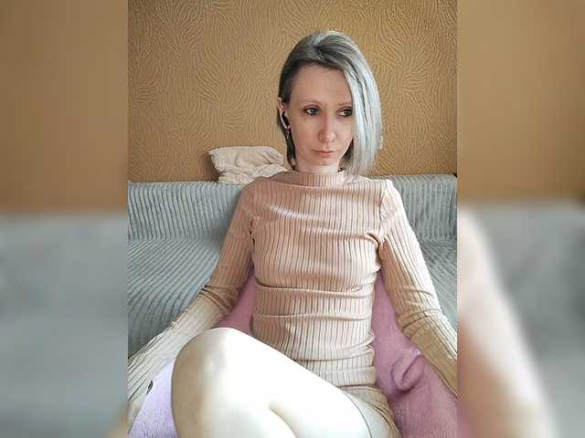 prettyKris's BongaCams show and profile