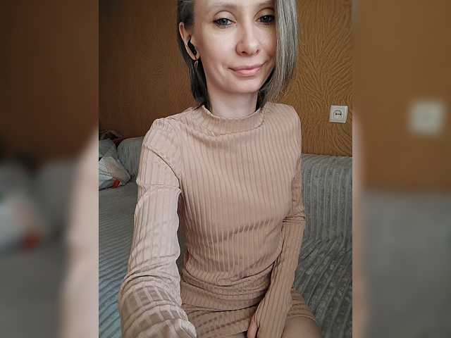 prettyKris's BongaCams show and profile