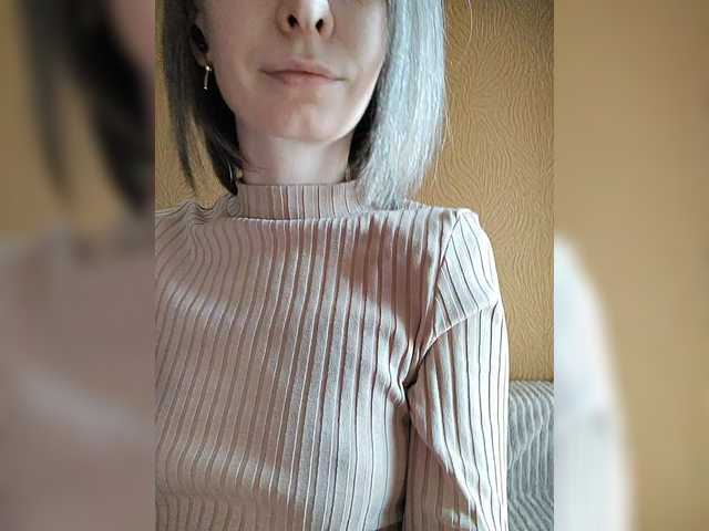 prettyKris's BongaCams show and profile