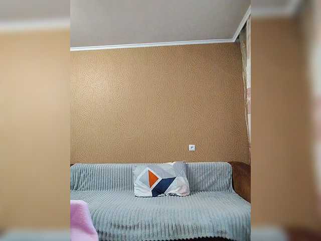 prettyKris's BongaCams show and profile