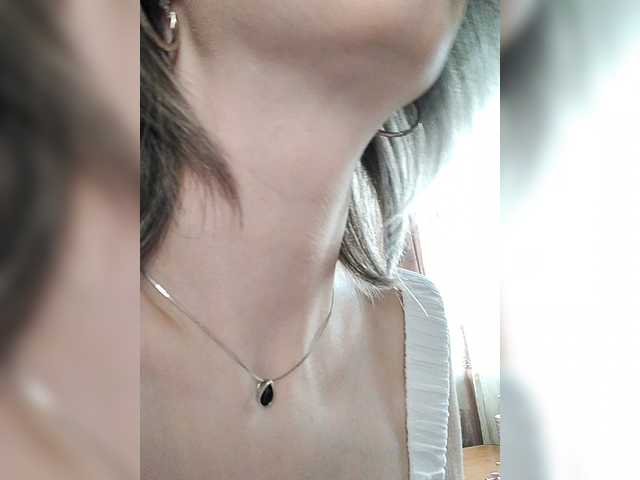 prettyKris's BongaCams show and profile