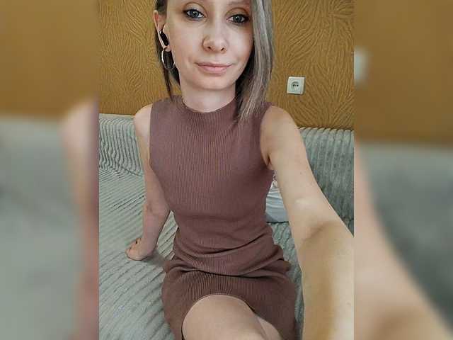 prettyKris's BongaCams show and profile