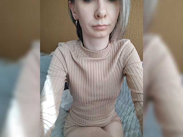 prettyKris's BongaCams show and profile