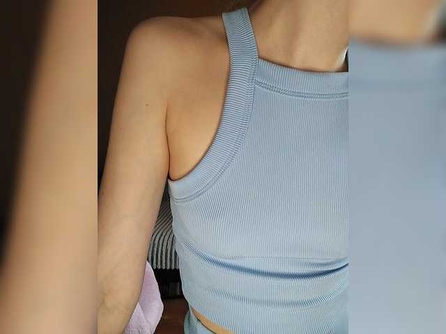 prettyKris's BongaCams show and profile