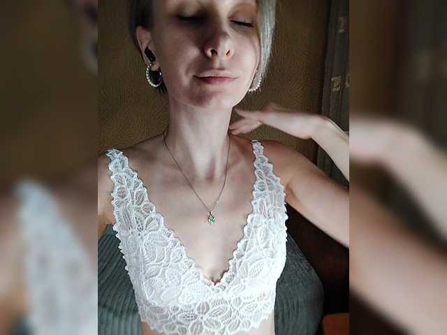 BongaCams PrettyKris prettyKris from BongaCams