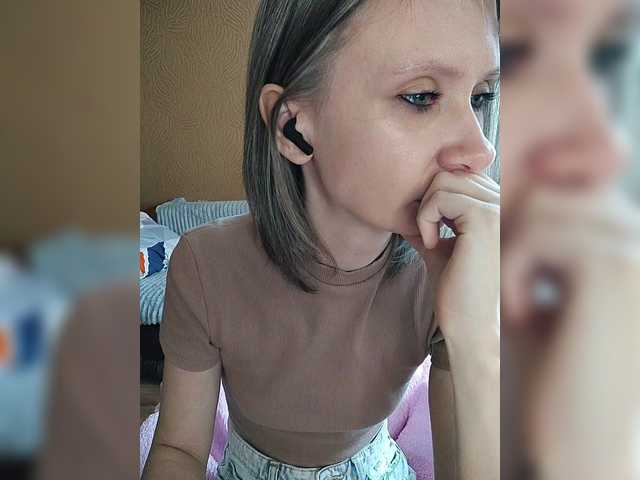 prettyKris's BongaCams show and profile