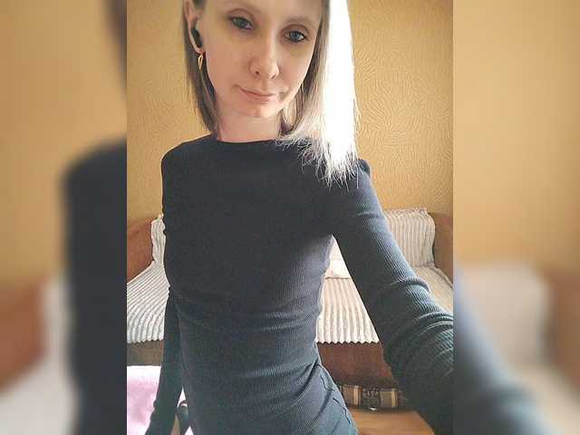 prettyKris's BongaCams show and profile