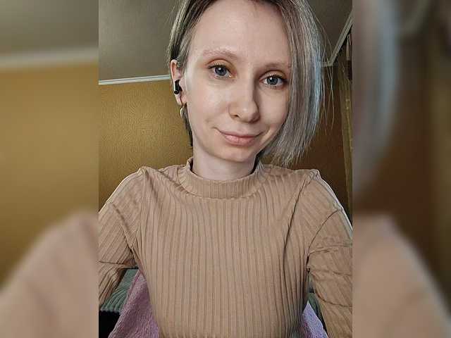 prettyKris from BongaCams