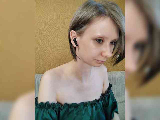 -Christina- webcam