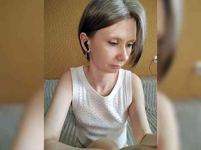 -Christina- webcam