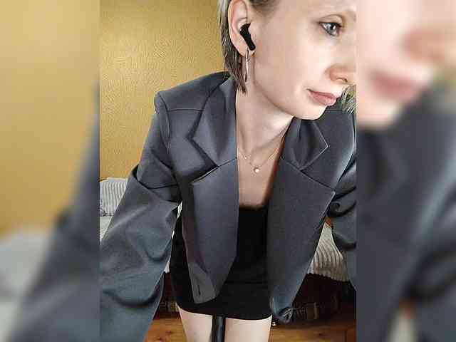-Christina- webcam