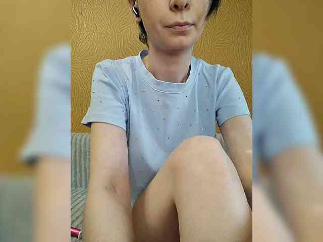 -Christina- webcam