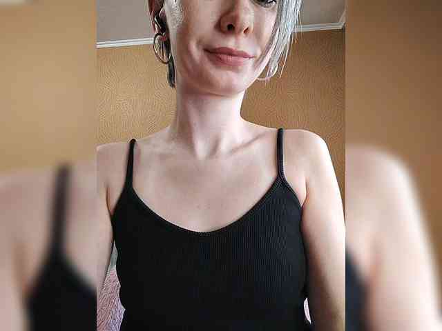 -Christina- webcam