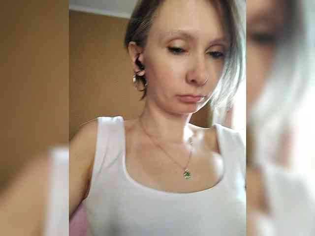 -Christina- webcam