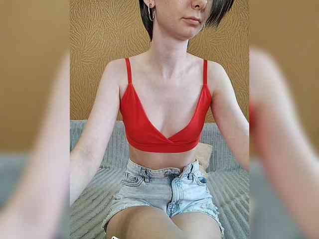 -Christina- webcam