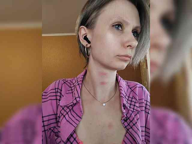 -Christina- webcam
