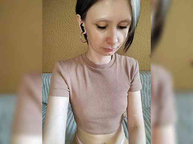 -Christina- webcam