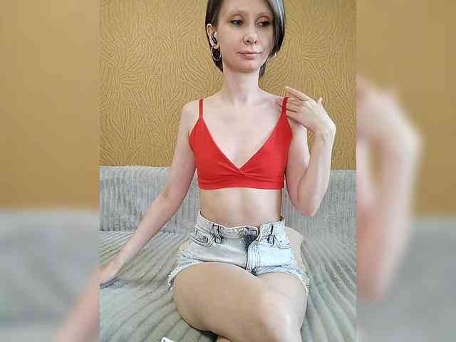 -Christina- webcam