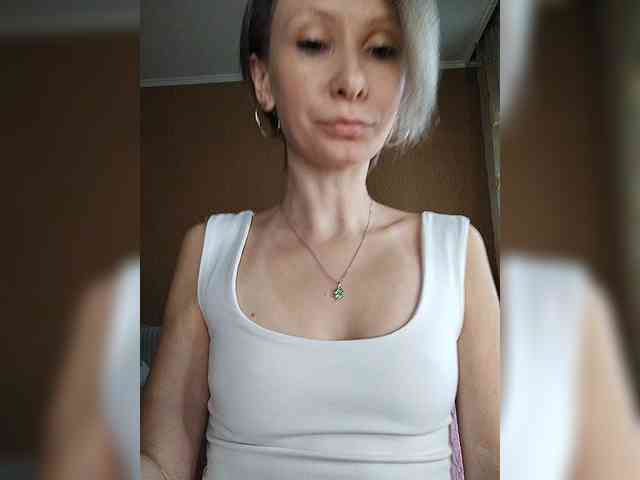 -Christina- webcam