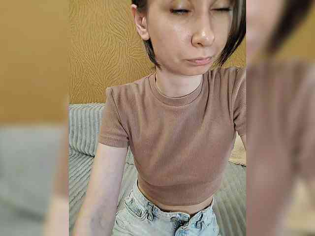 -Christina- webcam
