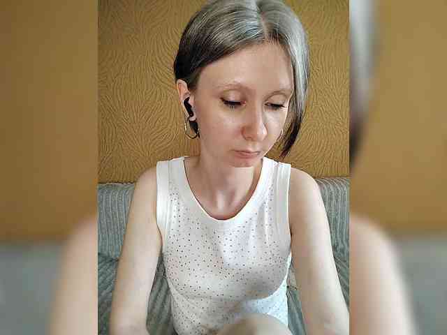 -Christina- webcam