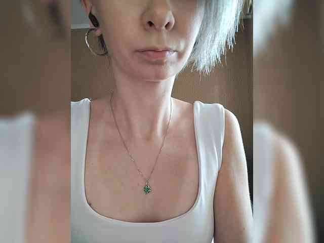 -Christina- webcam