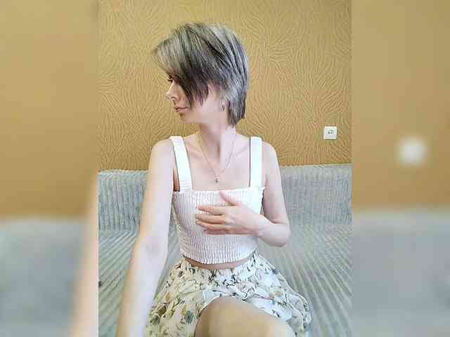 -Christina- webcam